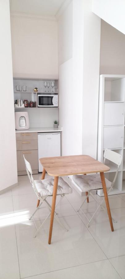 Regina'S Place Or Akiva Zewnętrze zdjęcie